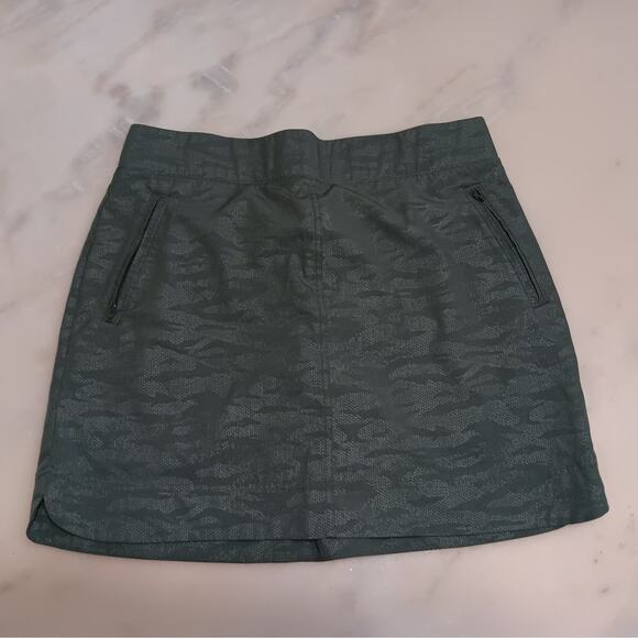 Orvis Women's Large Skort Army Green Pull-on Camo - Picture 6 of 6
